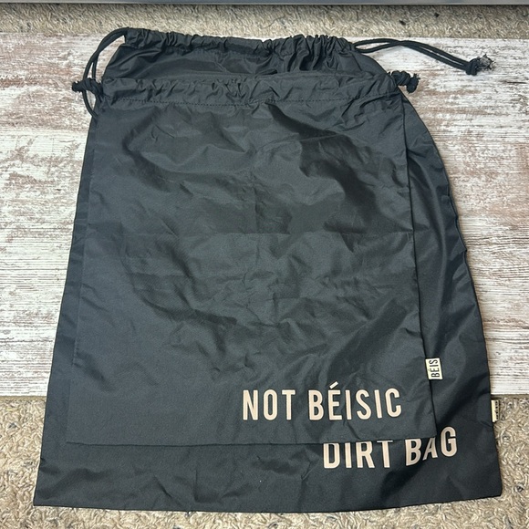 BEIS Handbags - Beis travel bags